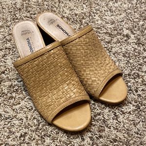 Super cute summer heels